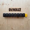 Horisontalt vægbeslag til 9 DeWalt XR 18V batterier - Thumbnail Image 3